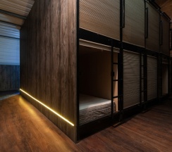 Капсула (A, C, D Rooms) в Roof capsules