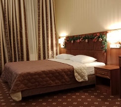 Апартаменты с просторной спальней, обеденной зоной и балконом в My Favourite Garden Hotel