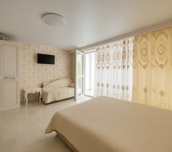 Номер с балконом (до 2-х человек) в Уют