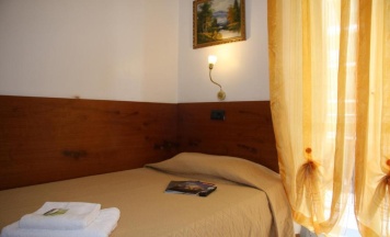 Двухместный семейный номер Standard 2 отдельные кровати в Hotel Adelchi
