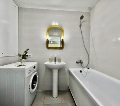 Квартира в Апартаменты на улица Лётчика Ларюшина, 6к2