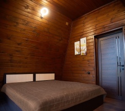 Коттедж Brown House в Anaka