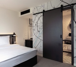 Penta Люкс  двухкомнатный с гостиной и спальней в Pentahotel ARBAT