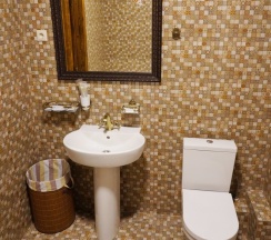 Апартаменты с 3 комнатами с балконом в Салам