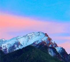 Двухкомнатный комфорт с общей террасой и видом на горы | 2 этаж в Hayat Haus