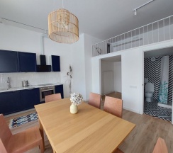 Шестиместные апартаменты с красивым видом из окна в Усадьба у Озера