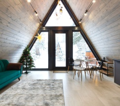 №5 A-Frame 50m2 с купелью (оснащение дома, стоимость купели и бани см. Подробнее) в Les holidays