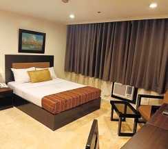 Двухместный семейный номер Standard с видом на город в Paragon Tower Hotel