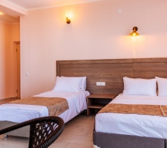 Трёхместный номер Deluxe в L-hotel