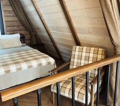 А-фрейм №2 с видом на озеро в Hoto a-frame