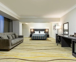 Двухместный люкс двуспальная кровать в Shymkent Grand Hotel