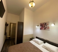 Двухместный номер с 1 двуспальной кроватью №4 в Boho Nevsky 132 Hotel
