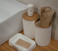 Двухуровневый Джуниор Сюит на втором этаже со своей зоной отдыха в Игуана