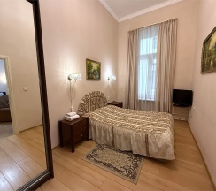 1 Категория (двухкомнатный семейный номер с 2 раздельными кроватями с видом в атриум) в Hotel park river