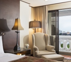 Двухместный люкс Riverfront Wellness Anantara 2 отдельные кровати в Anantara Riverside Bangkok Resort