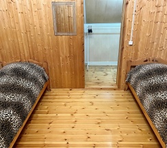 Трехместный номер с общей ванной комнатой в Кругозор 2