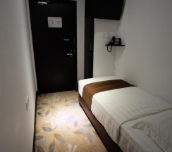 Одноместный номер Standard (без окна) в InnB Park Hotel