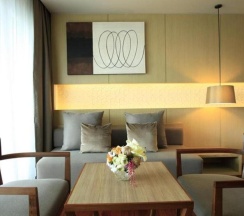 Четырёхместный номер Sunset Grand Deluxe в Phuket Graceland Resort And Spa