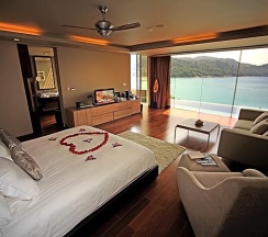 Одноместный номер Grand двуспальная кровать в Impiana Private Villas Kata Noi