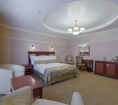 JUNIOR SUITE с балконом в Дегас