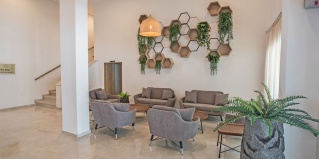 Протарас: Отель Bohemian Gardens Hotel