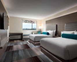 Двухместный номер Standard с видом на бассейн в Aloft Scottsdale