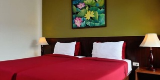 Камала Бич: Апартаменты Kamala Beachfront Apartment