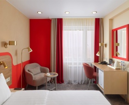 Арт с двуспальной кроватью в Вега Измайлово