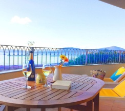 Апартаменты c 1 комнатой seafront в Alida Del Mar