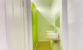 Место в восьмиместном общем номере 2 в City Centre Hostel