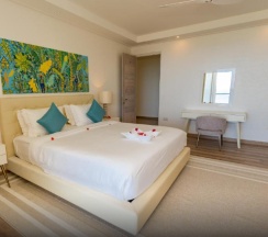 Вилла с бассейном с 4 комнатами в Valmer Resort