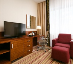 Стандартный номер с двуспальной кроватью (queen size) в Hilton Garden Inn Volgograd