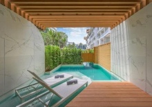 Двухместный номер Pool Access двуспальная кровать в Andaman Embrace Patong