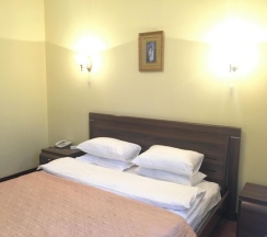 Номер стандарт с 1 двуспальной кроватью в Хабаровск