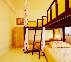 Семейный номер Standard в Early Bird Hostel Ayutthaya