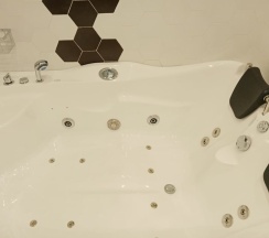 Люкс с джакузи в Необыкновенный дом