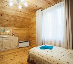 Номер люкс дерево ( с пансионом) в Остров Колочный