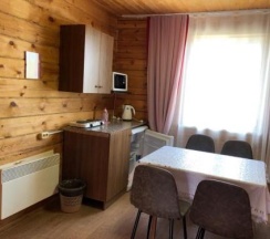 3-комнатные апартаменты студия коттедж №10, 1 этаж (с завтраком) в Наратэй