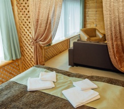 Улучшенный двухместный номер с видом на озеро в Авиаретро