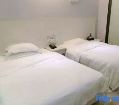 Двухместный номер Standard 2 отдельные кровати в Yiyue Express Hotel