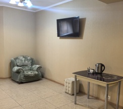 Четырёхместный люкс в Прохлада