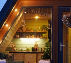 Дом (зелёный) с панорамным видом на лес в Casa Ruza