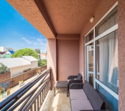 г Сочи, Адлерский р-н, ул Старонасыпная 23 кв 17 в Morerooms