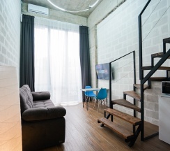 Двухуровневые апартаменты LOFT в Center plaza