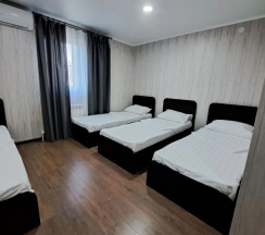 Комната стандарт с 4 односпальными кроватями в Аксай