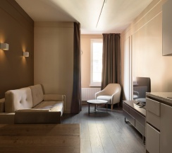 Трехкомнатный Сьюит в Dionis Art Apartments