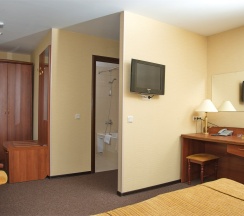 Номер Комфорт с двуспальной кроватью в Ладога