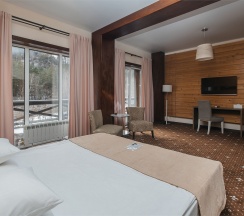 КОРПУС «ПРЕЗИДЕНТСКИЙ». Де Люкс, вид на реку в Марьин Остров