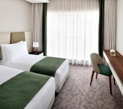 Апартаменты семейные Connecting с 3 комнатами в Movenpick Hotel Apartments Downtown Dubai