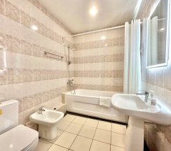 2ух комнатная квартира. пр. Невский д.63 в Goodrest
